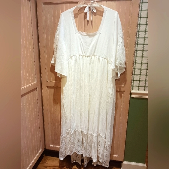 Torrid Lace Maxi Dress 4X - Picture 2 of 12